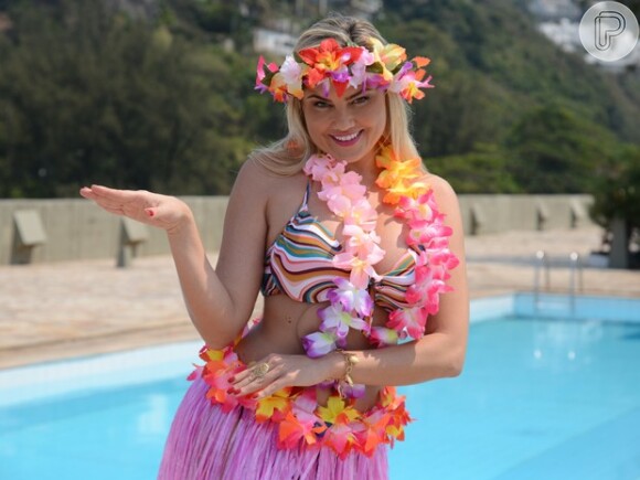 Ellen Rocche gravou cenas de 'Geração Brasil' vestida de havaiana nesta segunda-feira, 13 de outubro de 2014, no Rio de Janeiro