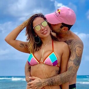 Anitta e Pedro Scooby assumiram o romance em junho de 2019