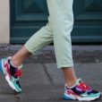 Chunky sneakers coloridos fazer o terno ficar casual