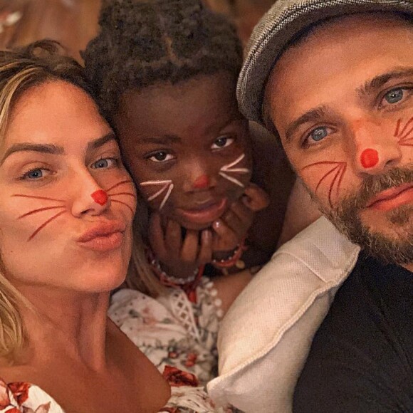 Bruno Gagliasso e Giovanna Ewbank são pais de Títi, de 6 anos, e agora de Bless, de 4