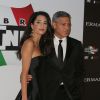 Amal Alamuddin, mulher de George Clooney, agora assina Amal Clooney em seu escritório de advocacia