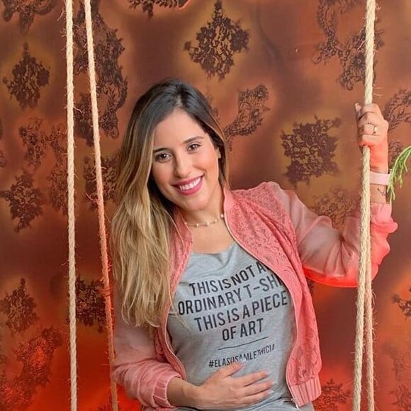 Camilla Camargo ficou em trabalho de parto por mais de 24 horas: 'Chegou uma hora que eu já estava muito cansada, não conseguia comer, estava muito tempo sem dormir'