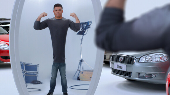 Agência conta como Ronaldo ficou magro em comercial: 'Cabeça em corpo de dublê'