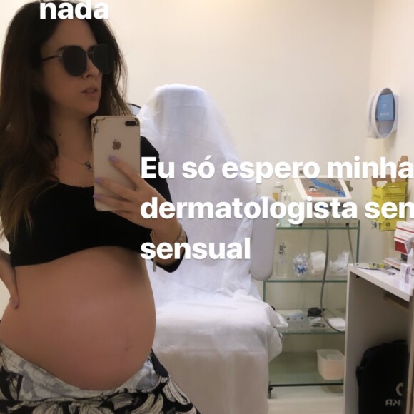 Tatá Werneck usou macacão de bananas para ida à dermatologista