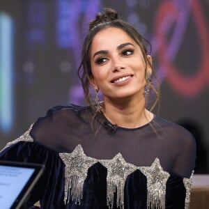 Anitta manda recado para Cardi B: 'Eu tenho visto você ouvir funk brasileiro. A faixa é o melhor funk de todos os tempos. Vamos nessa'