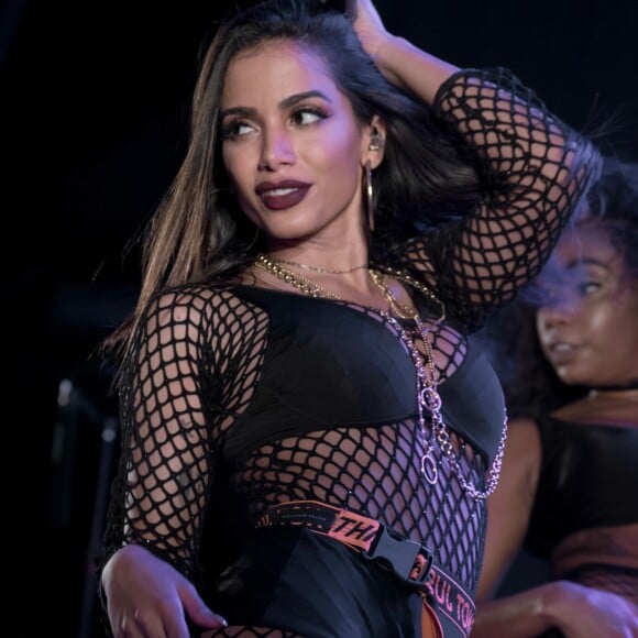 Anitta lançou 'Faz Gostoso' com Madonna em junho de 2019