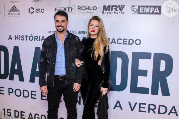 Rayanne Morais faz rara aparição com namorado na pré-estreia do filme 'Nada a Perder 2', de Edir Macedo, no teatro Bradesco, em São Paulo, na noite desta terça-feira, 13 de agosto de 2019