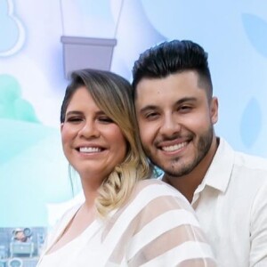 Marilia Mendonça espera o primeiro filho com o sertanejo Murilo Huff