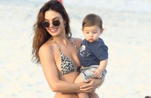 Que fofura! Isis Valverde leva o filho, Rael, à praia e curte o dia entre amigas