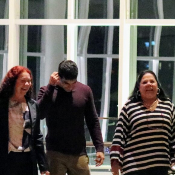 Deborah Secco está de férias da televisão