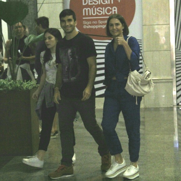 Deborah Secco e Hugo Moura curtem noite juntos em shopping no Rio de Janeiro nesta terça-feira, dia 10 de setembro de 2019