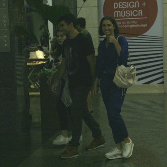 Deborah Secco e Hugo Moura passeiam em shopping no Rio de Janeiro nesta terça-feira, dia 10 de setembro de 2019