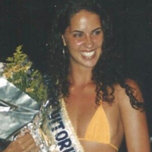 Graciele Lacerda relembra época de concursos e chama atenção por visual diferente