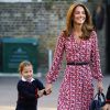 Kate Middleton usou vestido floral para levar a filha, Charlotte, em seu primeiro dia de escola
