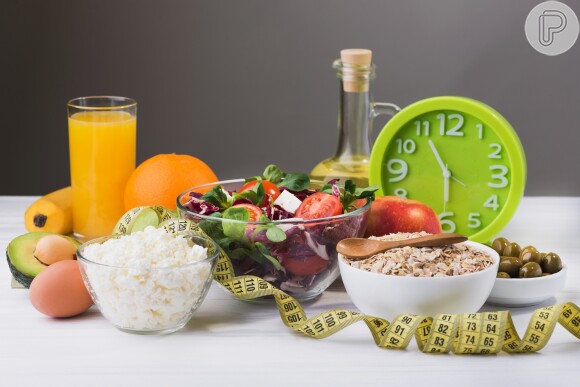 Dieta para emagrecer: jejum intermitente é aliado das dietas low carb, da proteína e cetogênica para perda de peso