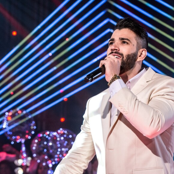 Gusttavo Lima sempre pensa em ajudar o próximo de alguma forma