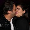 Vanessa Giácomo beija e se diverte com o marido, Giuseppe Dioguardi, no Rock in Rio