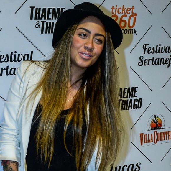 Irmã de Neymar, Rafaella Santos mostra foto com transformação radical do cabelo nesta terça-feira, dia 01 de setembro de 2019