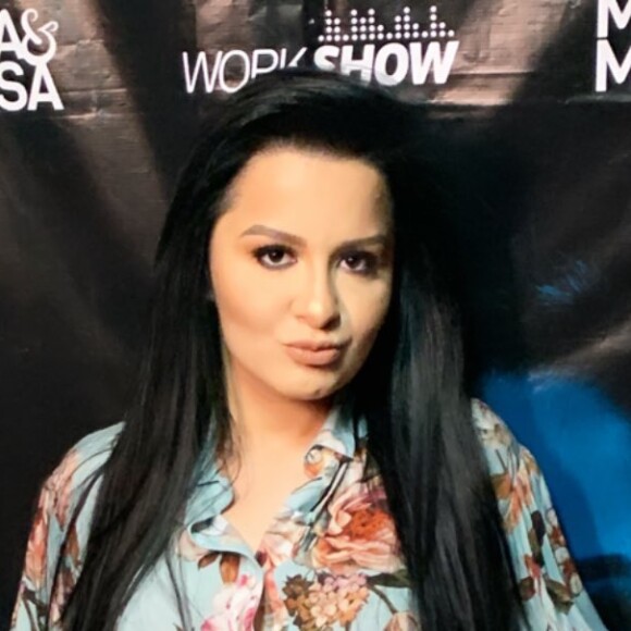 Dupla de Maiara, Maraisa convida fã para cantar durante show nesta quarta-feira, dia 02 de outubro de 2019