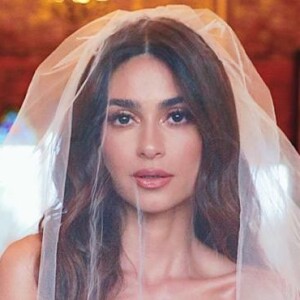 Thaila Ayala usa vestido exclusivo Martu em casamento com Renato Góes em Pernambuco, em 5 de outubro de 2019