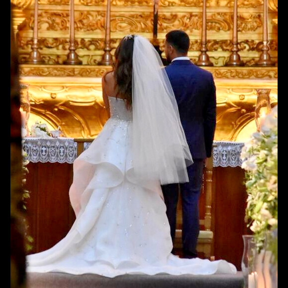 Thaila Ayala se casa com Renato Góes na Igreja do Carmo, em Olinda, Pernambuco