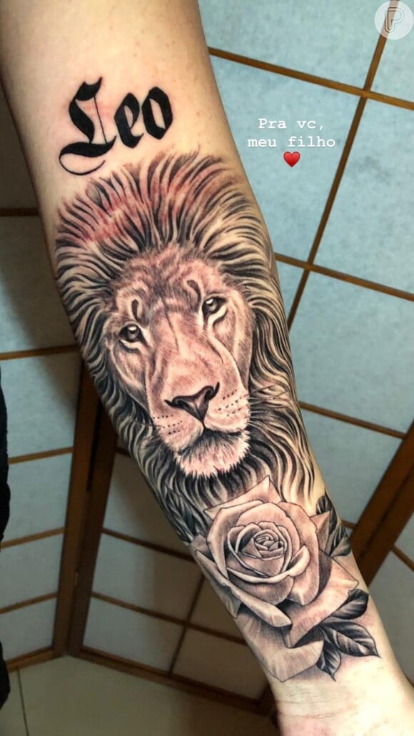 Murilo Huff faz tatuagem de um leão no antebraço em homenagem ao filho: 'Para você'