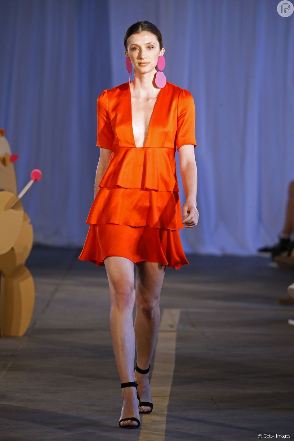 Resultado de imagem para vestido de babado curto looks