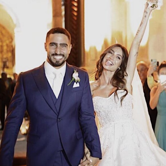 Thaila Ayala e Renato Goés se casaram na Igreja do Carmo, em Olinda, Pernambuco