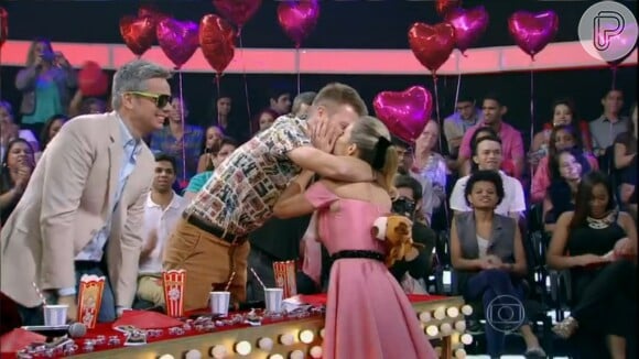 Rodrigo Hilbert e Fernanda Lima se beijam no fim do 'Amor & Sexo'