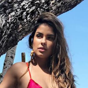 Munik Nunes estava insatisfeita com o corpo antes de cirurgia