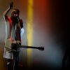 Jared Leto faz show com a banda 30 Seconds to Mars