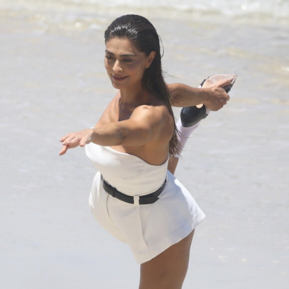 Juliana Paes não é adepta de dietas rigorosas: 'Me cerco de bons profissionais para saber se estou indo no caminho certo, sempre focando no bem-estar da forma mais saudável possível'