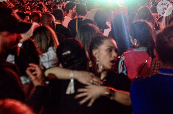 Flavia Pavanelli foi flagrada em clima de romance com Junior Mendonza em festa 'Buteco', em São Paulo, em outubro de 2019
