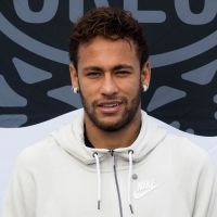Modelo elogia Neymar em foto após rumor de affair com jogador. Veja!