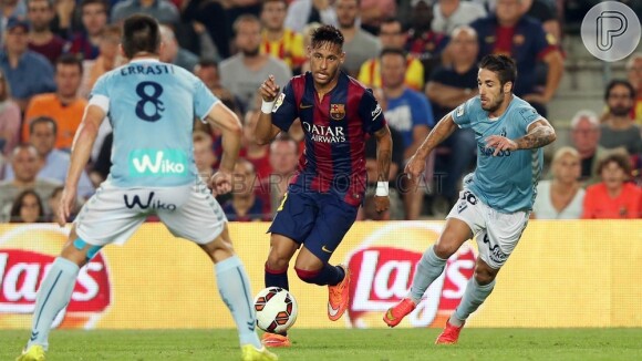 Neymar marcou após cruzamento de Daniel Alves