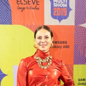 Paolla Oliveira está solteira, afirma assessoria