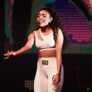 A brasileira Any Gabrielly é uma das vocalistas do 'Now United'