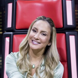 Claudia Leitte não resistiu e mostrou uma sequências de vídeos da filha mais nova, Bella, no Instagram Stories