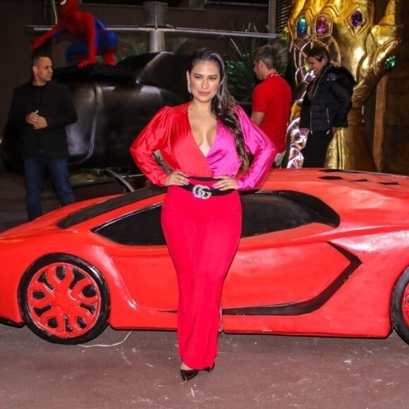 Simone, da dupla com Simaria, vai perder peso para engravidar