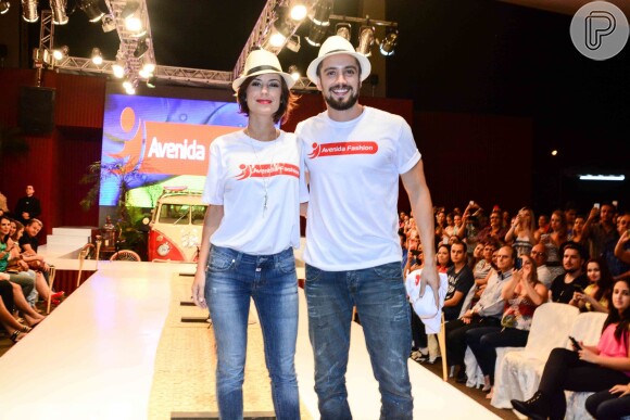Andreia Horta e Rafael Cardoso foram as estrelas principais do desfile Mix of Summers Alto Verão 2015 do Shopping Avenida Fashion em Maringá, no Paraná, na noite de domingo, 19 de outubro de 2014