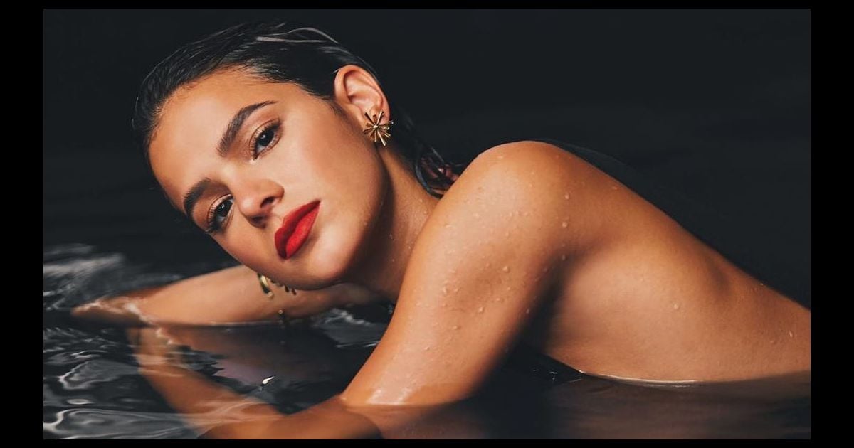 Corpo De Bruna Marquezine Chama Aten O Em Foto Tbt De Biqu Ni Em Noronha Barriga Linda