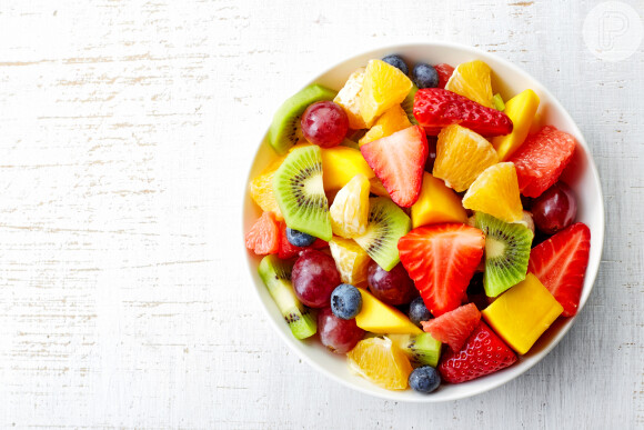 Frutas são aposta certeira para ajudar o corpo a se recuperar da ressaca do Ano-Novo mais rapidamente segundo nutricionista