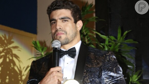 Caio Castro chamou Grazi Massafera de namorada em festa de 'A Dona do Pedaço'