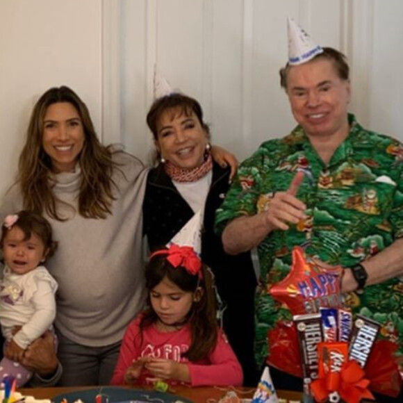 Filha de Silvio Santos, Patricia Abravanel compartilhou fotos em família para parabenizar o pai pelos seus 89 anos, nesta quinta-feira, 12 de dezembro de 2019: 'Dia para comemorar!'