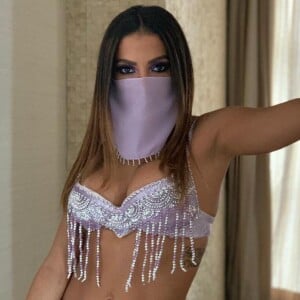 Anitta homenageou ícones dos anos 1990/2000 no carnaval 2019, como a Feiticeira 