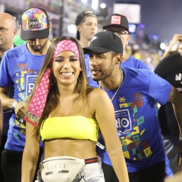 Anitta curtiu Carnaval no Rio de Janeiro e teve breve affair com Neymar em março de 2019