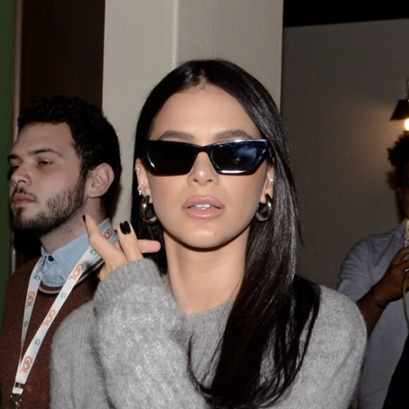 Bruna Marquezine nega estar sendo empresariada pela mãe, Neide Maia, em publicação no Twitter nesta quinta-feira, dia 19 de dezembro de 2019