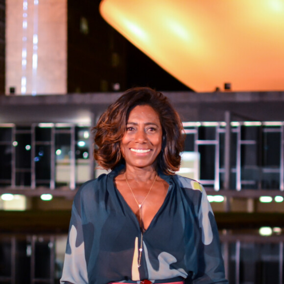 Gloria Maria nota que está mais pontual e organizada após tumor no cérebro: 'Agora sou a primeira a chegar. Parece que minha energia toda se renovou, reorganizou'