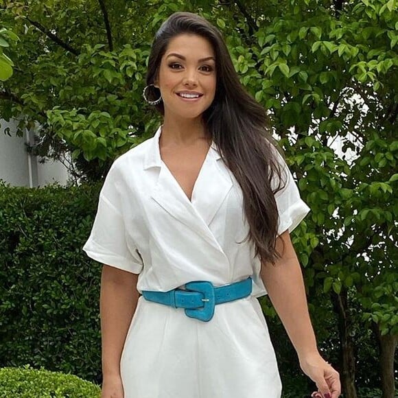 Thais Fersoza afirmou ao Purepeople ser antenada no mundo trend, mas ressaltou: 'Sou mais baixa, tenho quadril largo, então, nem tudo o que está na moda funciona para mim'