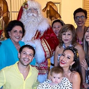 Natal de Sabrina Sato, Zoe e Duda Nagle teve Papai Noel chegando de surpresa